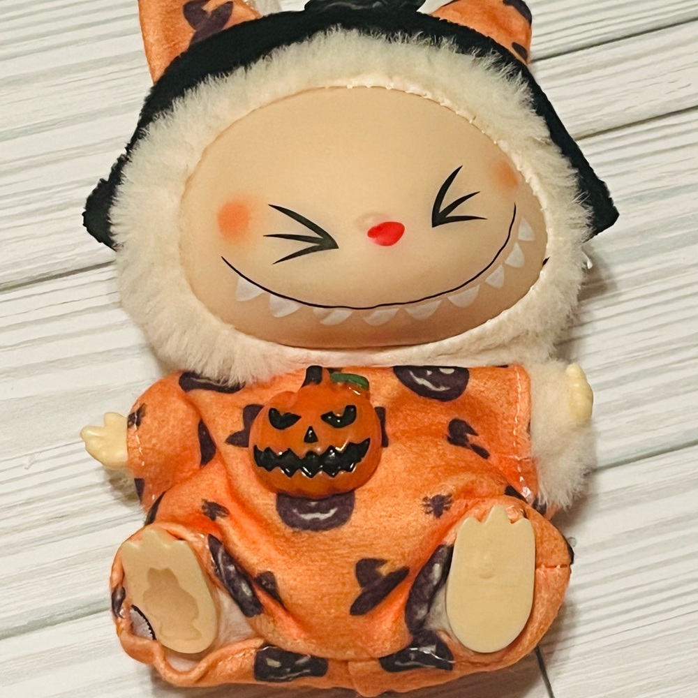 Labubu Orange Pumpkin Outfit